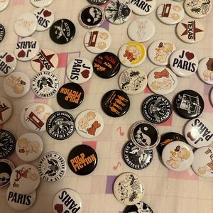 Brandy Melville Pins (20 pcs)